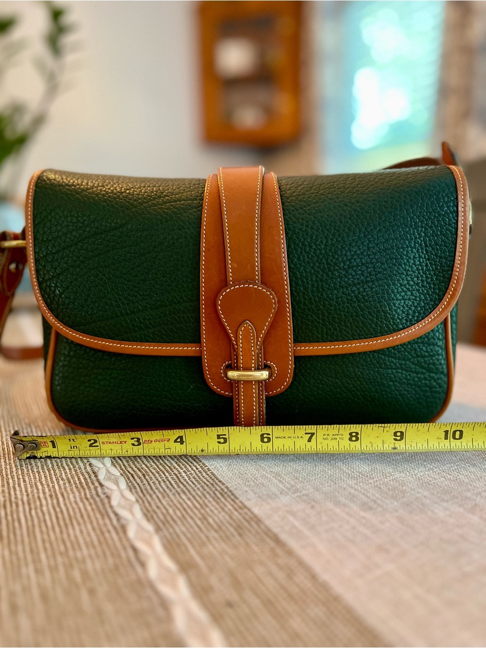 🦆Vintage Dooney & Bourke Forest Green Pebbled Leather with British Tan Trim - Picture 7 of 8
